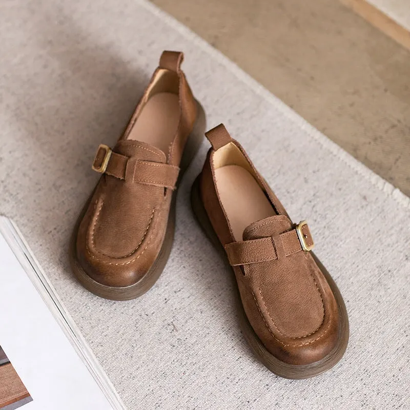 Buckle-fastening Soft Shoes Retro Leather Loafers for Women in Brown/Apricot