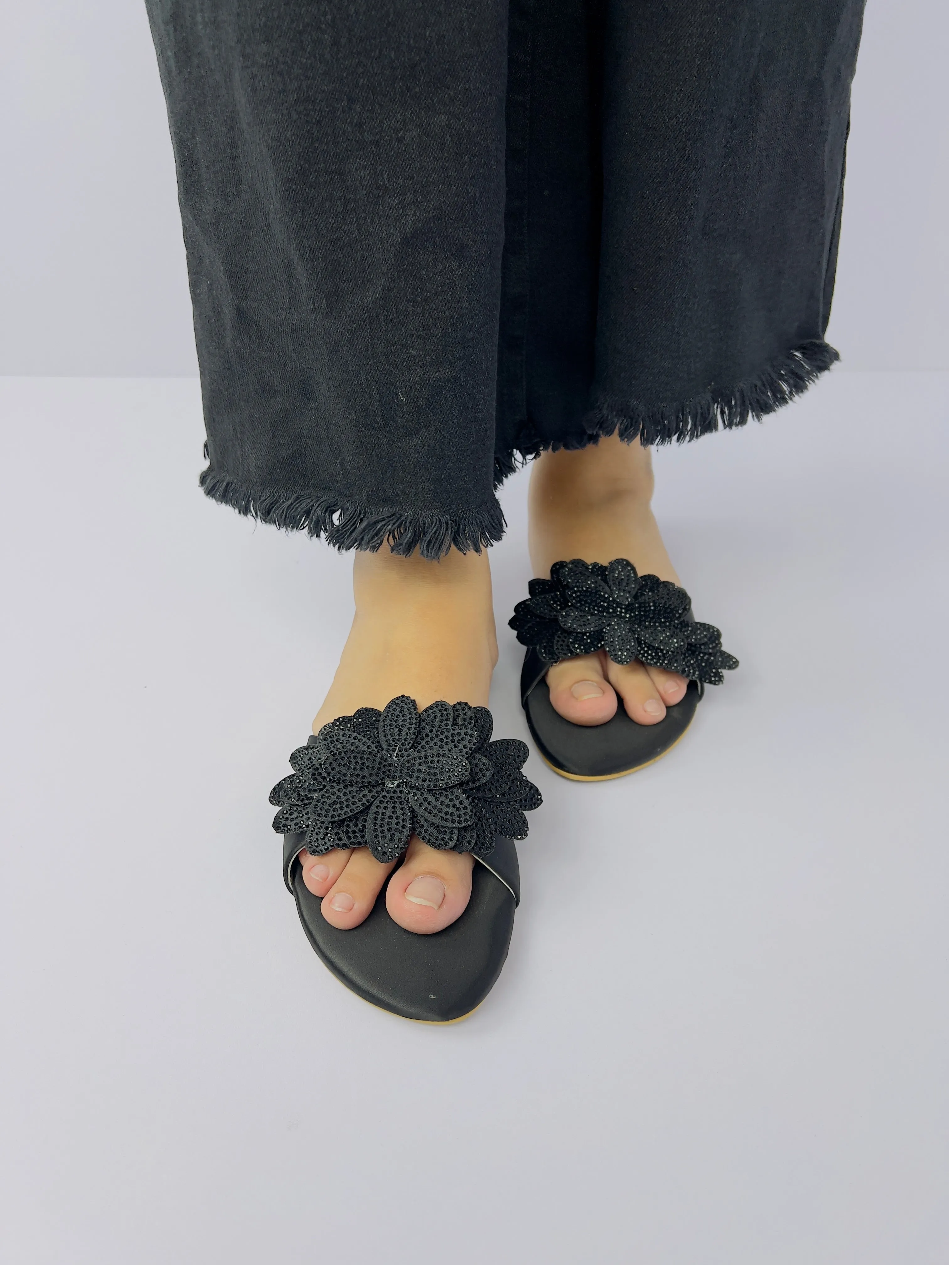 Melena Black Shiny Diamante Flower Slides